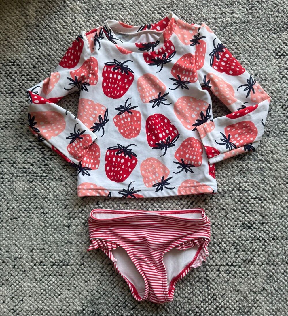 Carter’s 2T Toddler Girl Strawberry Swim Rash guard Bathing Suit Set